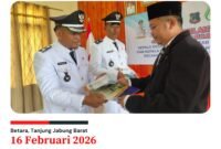 Pelantikan Kepala Desa PAW Mandala Jaya, Abd Rahman Resmi Dilantik di Kantor Camat Betara