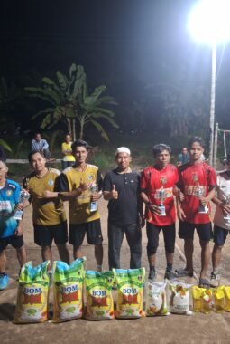 Turnamen Badminton Sinar Bone Cup Sukses Digelar, Lahirkan Bibit Atlet Desa